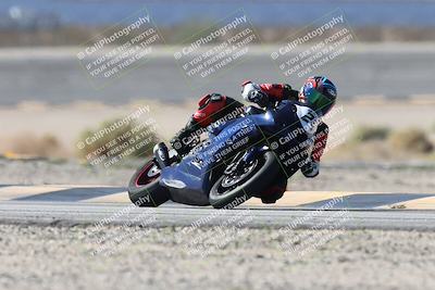 media/Oct-05-2025-CVMA (Sun) [[beeef4f201]]/Race 2-Supersport Middleweight/